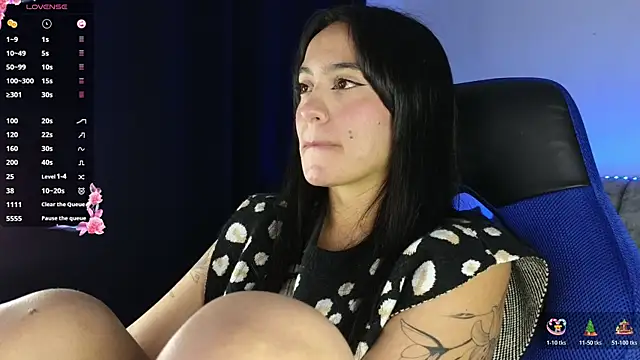 Snapshot of ZaraDames_ chatting on 01-15-26, 03:10 ZaraDames online show from 01-15-26, 03:10