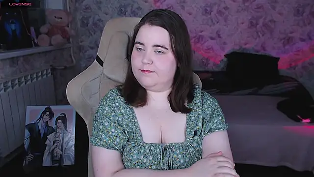 Snapshot of Estelle_Hicks chatting on 07-09-26, 07:13 Estelle Hicks online show from 07-09-26, 07:13
