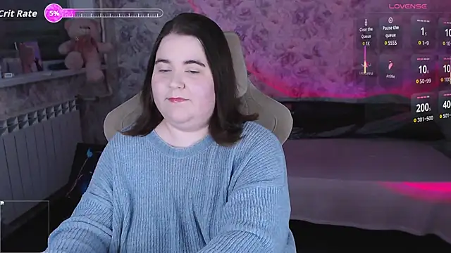 Estelle Hicks online show from 04-07-26, 06:54