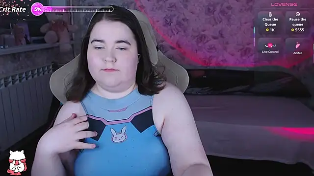 Estelle Hicks online show from 04-04-26, 06:36