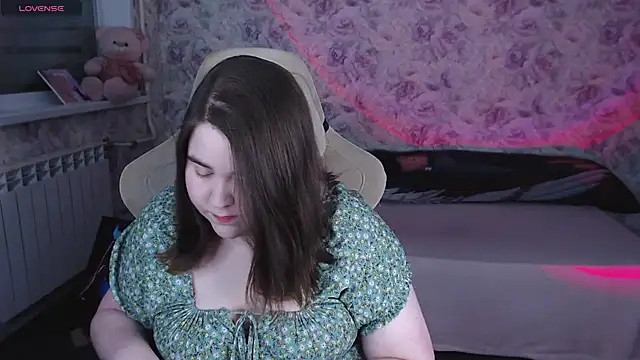 Estelle Hicks online show from 05-10-26, 07:16