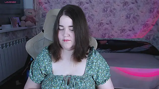Estelle Hicks online show from 05-14-26, 07:00