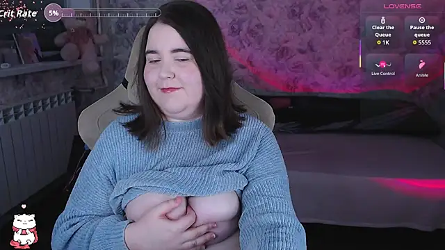 Estelle Hicks online show from 04-11-26, 06:44