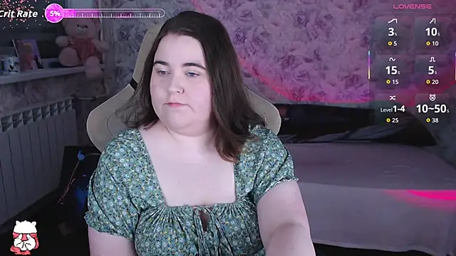 Estelle Hicks online show from 04-22-26, 06:47