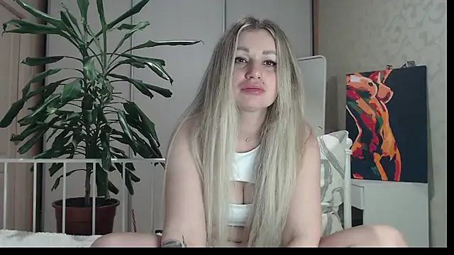 ShyEvaa online show from 05-18-26, 04:12