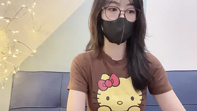  minji bae online show from 12-04-25, 02:16