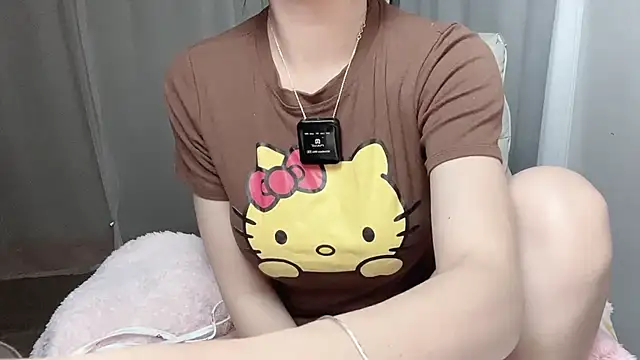  minji bae online show from 11-11-25, 05:52