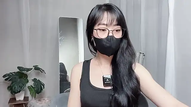  minji bae online show from 09-28-25, 05:53