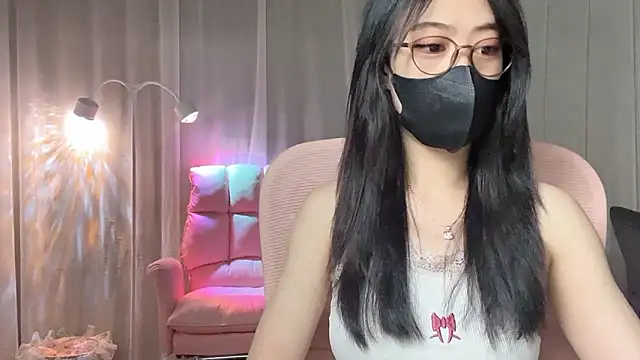  minji bae online show from 04-14-26, 05:29