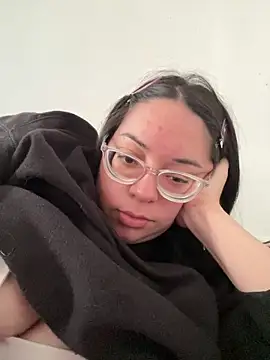 indiegirl666 online show from 03-31-26, 05:15