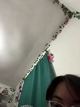 indiegirl666 online show from 03-04-26, 03:47