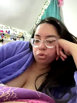 indiegirl666 online show from 10-19-25, 04:15