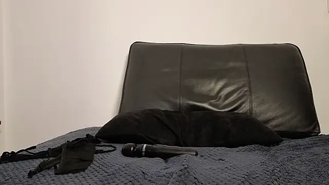 Snapshot of AmaliaMarkova_ chatting on 10-02-25, 09:40 AmaliaMarkova online show from 10-02-25, 09:40