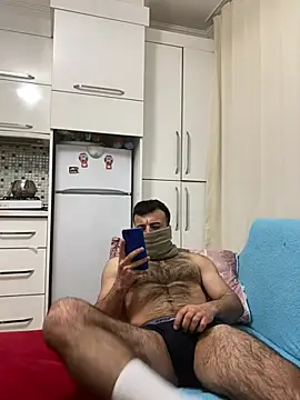 Snapshot of Robin45tr chatting on 01-12-26, 03:08 Robin45tr online show from 01-12-26, 03:08