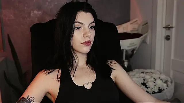 Snapshot of mistress__rochelle chatting on 01-29-25, 08:14 mistress rochelle online show from 01-29-25, 08:14
