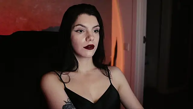 Snapshot of mistress__rochelle chatting on 03-03-25, 11:56 mistress rochelle online show from 03-03-25, 11:56