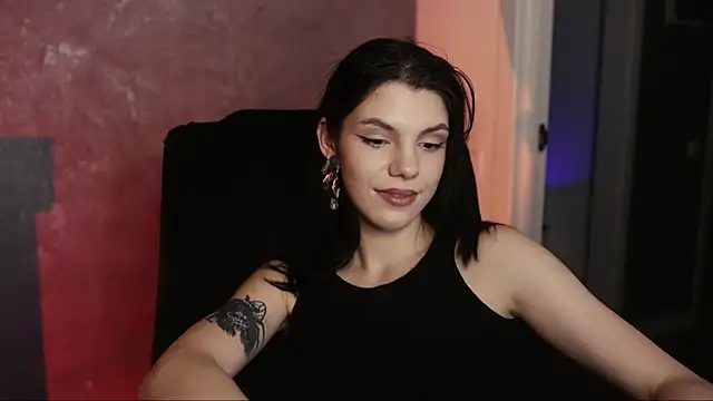 Snapshot of mistress__rochelle chatting on 03-22-25, 01:43 mistress rochelle online show from 03-22-25, 01:43