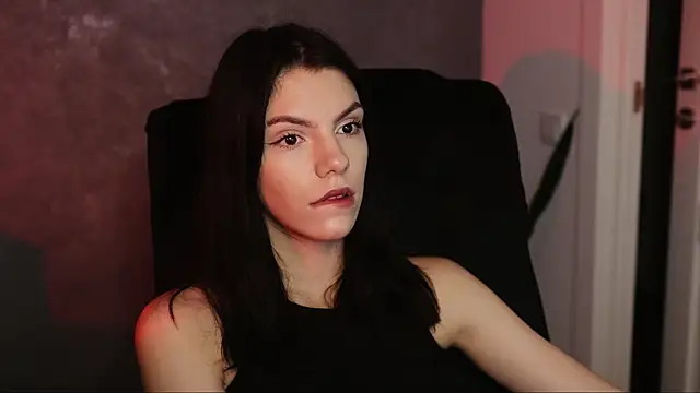 Snapshot of mistress__rochelle chatting on 12-06-24, 03:39 mistress rochelle online show from 12-06-24, 03:39