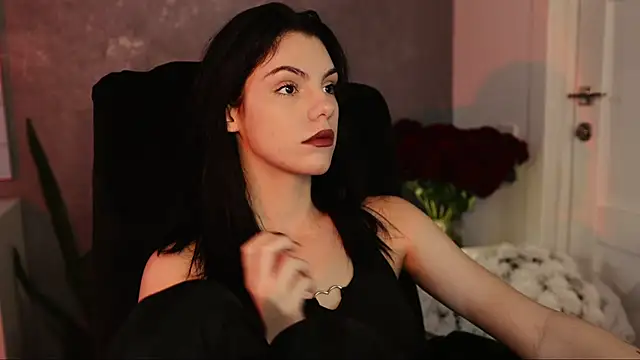 Snapshot of mistress__rochelle chatting on 01-30-25, 08:11 mistress rochelle online show from 01-30-25, 08:11