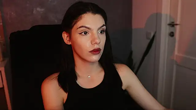 Snapshot of mistress__rochelle chatting on 12-03-24, 03:17 mistress rochelle online show from 12-03-24, 03:17