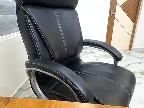 MALLUGIRL6 online show from 03-10-25, 07:44