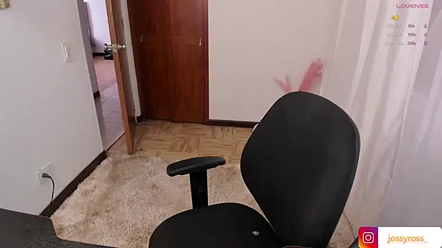 Victoryyy  online show from 03-08-25, 08:46