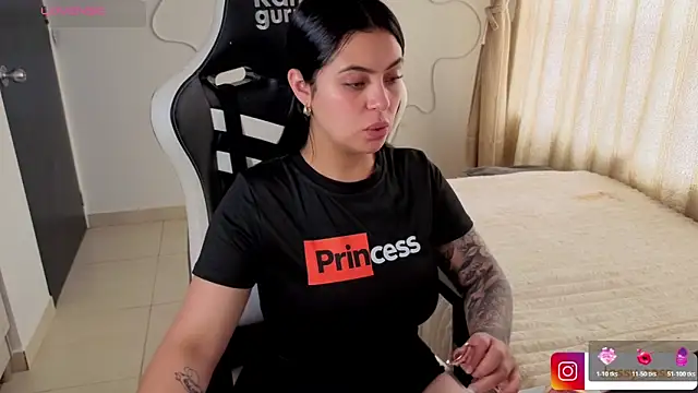 Victoryyy  online show from 03-31-26, 05:37