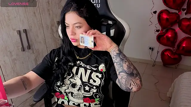 Victoryyy  online show from 02-12-26, 11:04