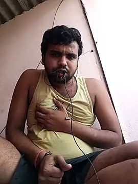 Snapshot of MeFeellove chatting on 10-06-25, 08:37 MeFeellove online show from 10-06-25, 08:37