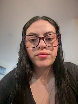 Snapshot of KatteWise chatting on 06-16-26, 02:50 KatteWise online show from 06-16-26, 02:50