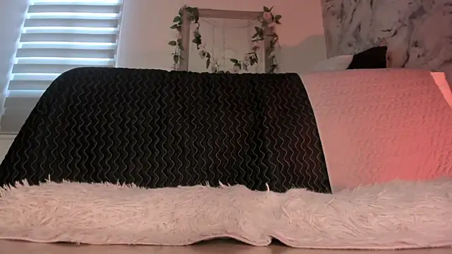 Bella desi  online show from 02-11-26, 12:49