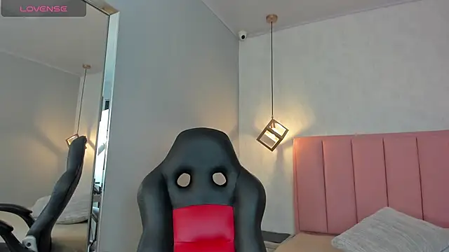 SUNNYCYRUS online show from 07-01-26, 12:49