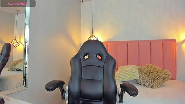 SUNNYCYRUS online show from 02-21-26, 11:23