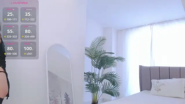 Snapshot of TumiLio chatting on 02-14-25, 01:08 TumiLio online show from 02-14-25, 01:08