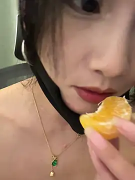Snapshot of FeiFei-babe chatting on 02-17-25, 05:55 FeiFei-babe online show from 02-17-25, 05:55