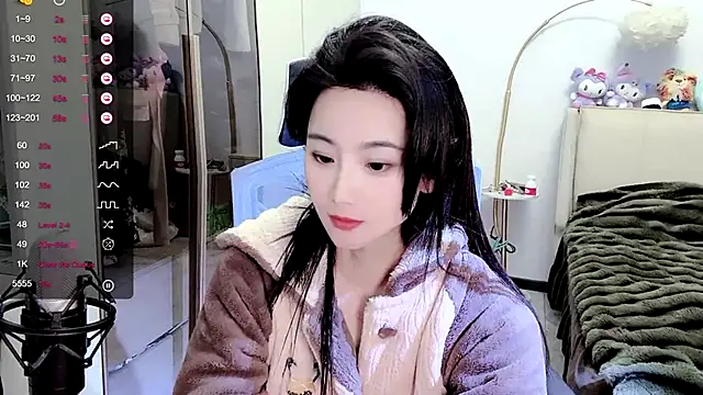Snapshot of FeiFei-babe chatting on 02-19-25, 08:41 FeiFei-babe online show from 02-19-25, 08:41