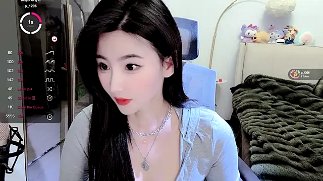 Snapshot of FeiFei-babe chatting on 03-07-25, 02:34 FeiFei-babe online show from 03-07-25, 02:34