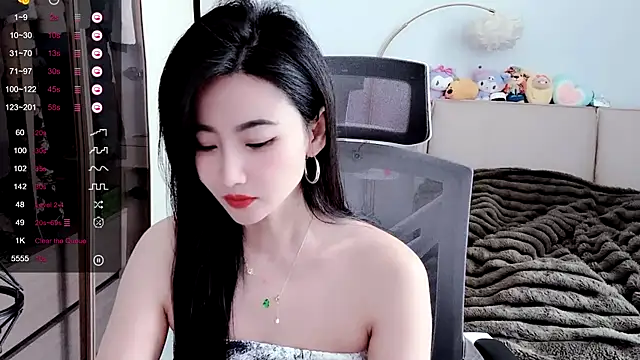 Snapshot of FeiFei-babe chatting on 03-02-25, 05:01 FeiFei-babe online show from 03-02-25, 05:01