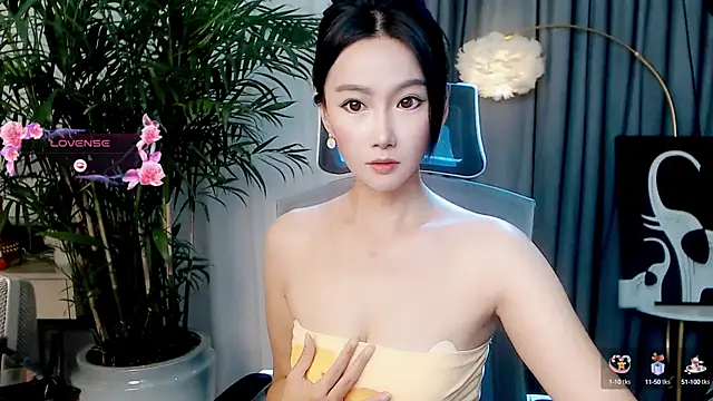 Snapshot of FeiFei-babe chatting on 09-09-25, 06:45 FeiFei-babe online show from 09-09-25, 06:45