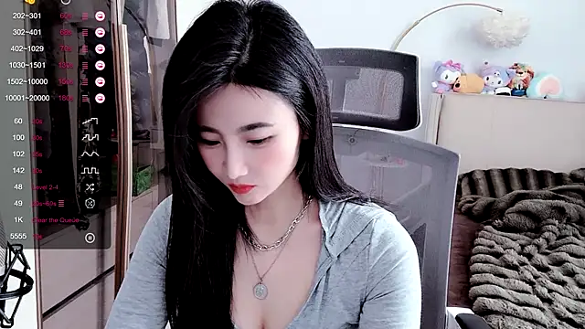 Snapshot of FeiFei-babe chatting on 03-07-25, 04:57 FeiFei-babe online show from 03-07-25, 04:57