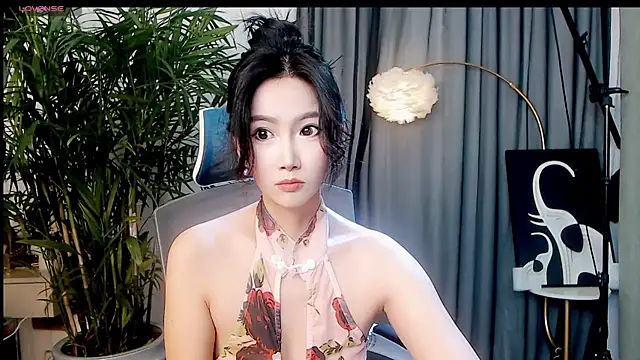 Snapshot of FeiFei-babe chatting on 10-13-25, 12:51 FeiFei-babe online show from 10-13-25, 12:51