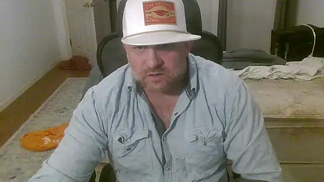 Snapshot of poundyouout69 chatting on 03-15-25, 04:24 poundyouout69 online show from 03-15-25, 04:24