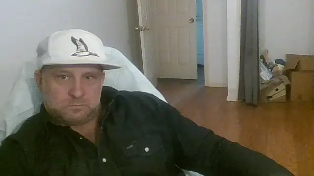 Snapshot of poundyouout69 chatting on 11-27-25, 01:55 poundyouout69 online show from 11-27-25, 01:55