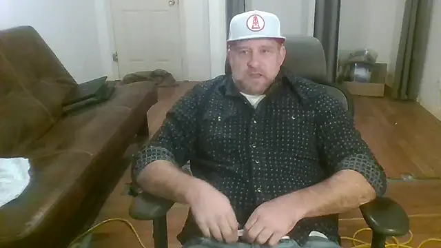 Snapshot of poundyouout69 chatting on 02-02-26, 05:56 poundyouout69 online show from 02-02-26, 05:56