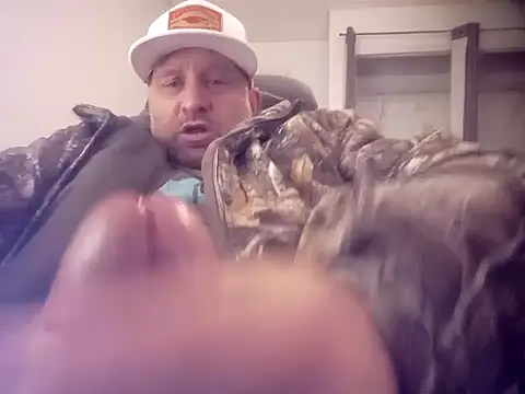 Snapshot of poundyouout69 chatting on 01-24-25, 08:43 poundyouout69 online show from 01-24-25, 08:43