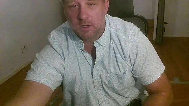 Snapshot of poundyouout69 chatting on 11-28-25, 02:12 poundyouout69 online show from 11-28-25, 02:12