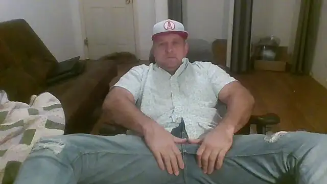 Snapshot of poundyouout69 chatting on 02-07-26, 05:32 poundyouout69 online show from 02-07-26, 05:32