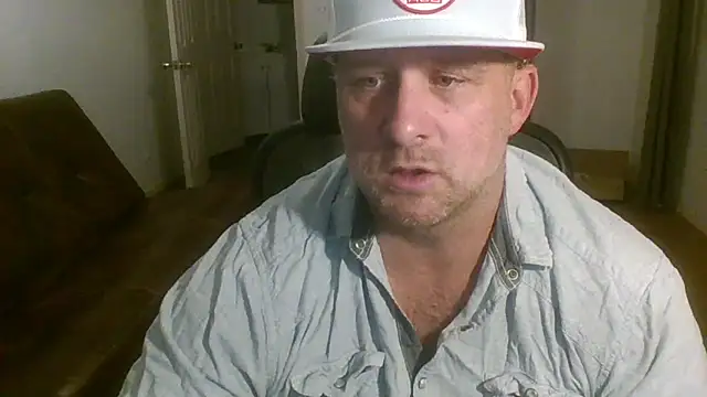 Snapshot of poundyouout69 chatting on 12-21-25, 01:08 poundyouout69 online show from 12-21-25, 01:08