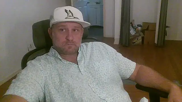 Snapshot of poundyouout69 chatting on 11-28-25, 09:15 poundyouout69 online show from 11-28-25, 09:15