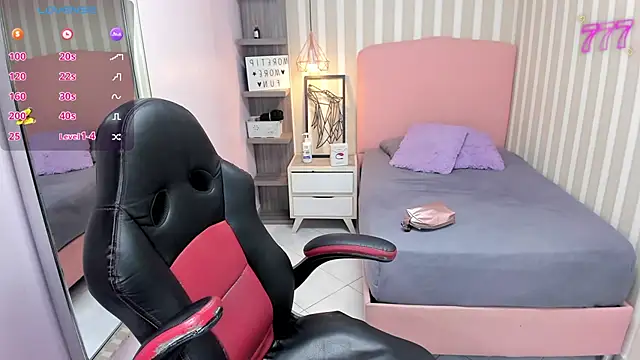 Snapshot of SUZETMONACO chatting on 02-26-26, 07:36 SUZETMONACO online show from 02-26-26, 07:36